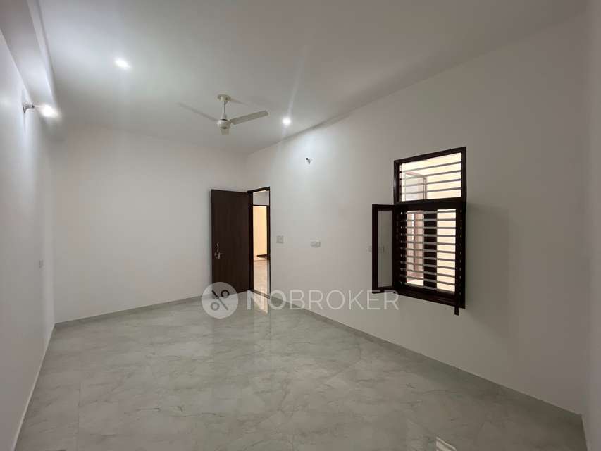 2 BHK Flat In Chhawla for Rent  In Chhawla