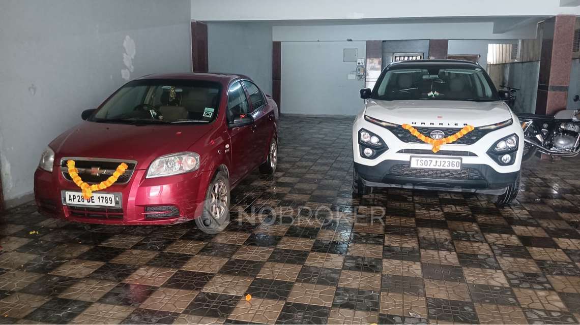 Showroom in Bandlaguda Jagir,, Hyderabad for Rent 