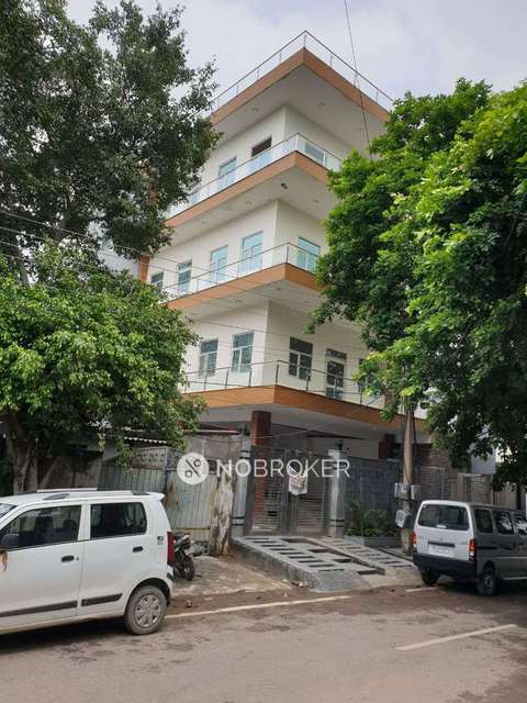 Godown/Warehouse in Udyog Vihar, Gurgaon for sale 