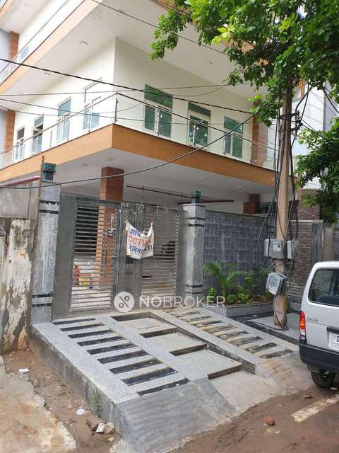 Godown/Warehouse in Udyog Vihar, Gurgaon for sale 
