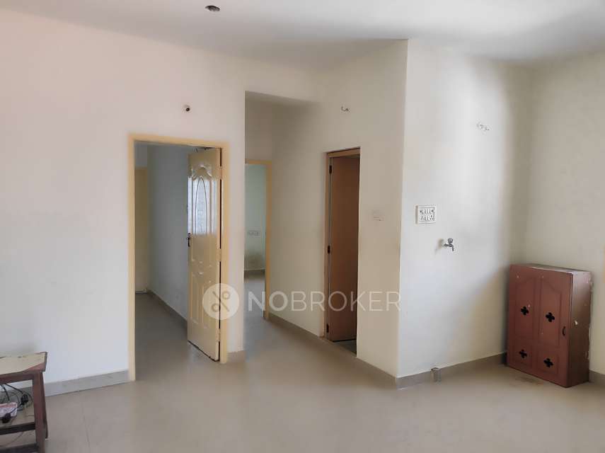 2 BHK Flat In Anakaputhur For Sale  In Anakaputhur