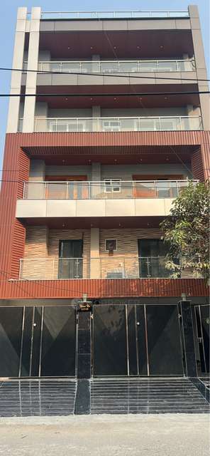 3 BHK Flat In Builder Floor Stilt 4 For Sale  In Sector 8