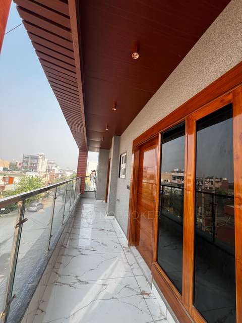 3 BHK Flat In Builder Floor Stilt 4 For Sale  In Sector 8