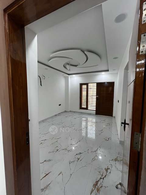 3 BHK Flat In Builder Floor Stilt 4 For Sale  In Sector 8