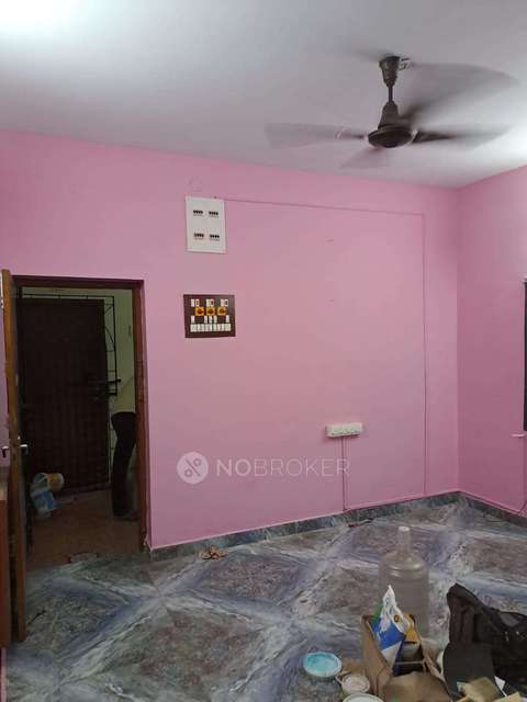 3 BHK Flat In Sree Ram Apartment For Sale  In  Vadapalani