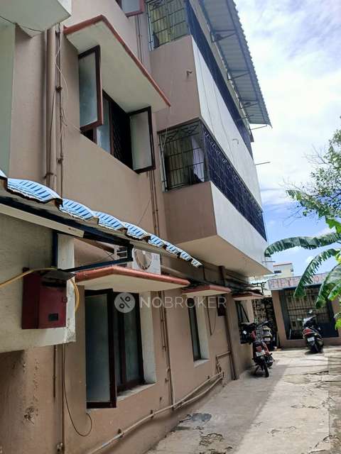 3 BHK Flat In Sree Ram Apartment For Sale  In  Vadapalani