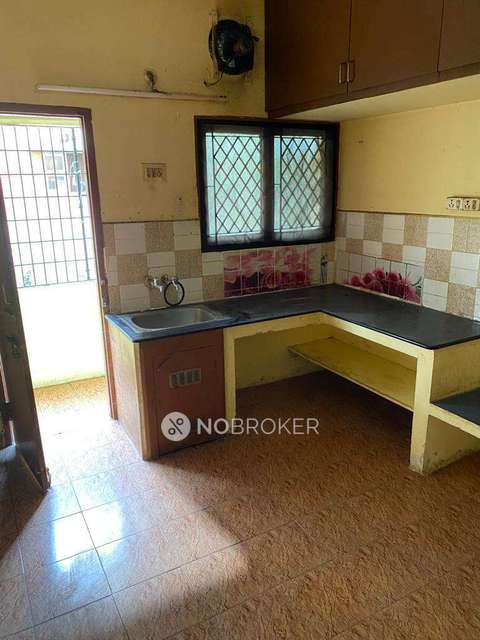 3 BHK Flat In Sree Ram Apartment For Sale  In  Vadapalani