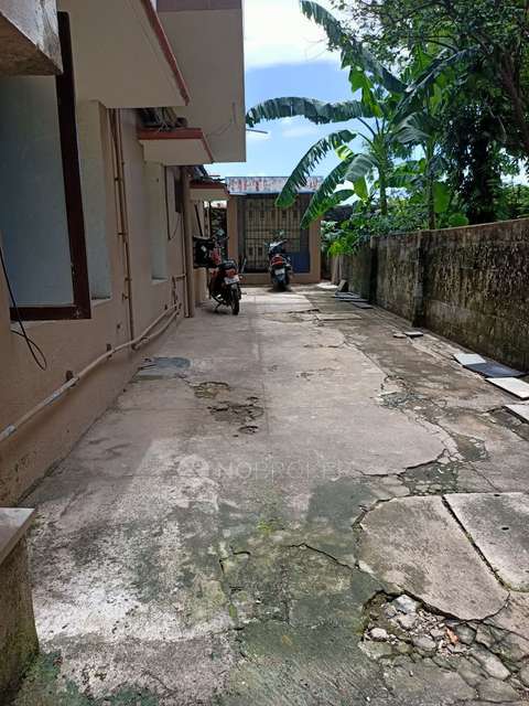 3 BHK Flat In Sree Ram Apartment For Sale  In  Vadapalani