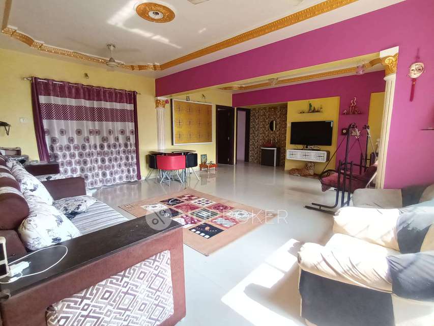 2 BHK Flat In Mahesh Galaxy for Rent  In Mahesh Galaxy Building-a