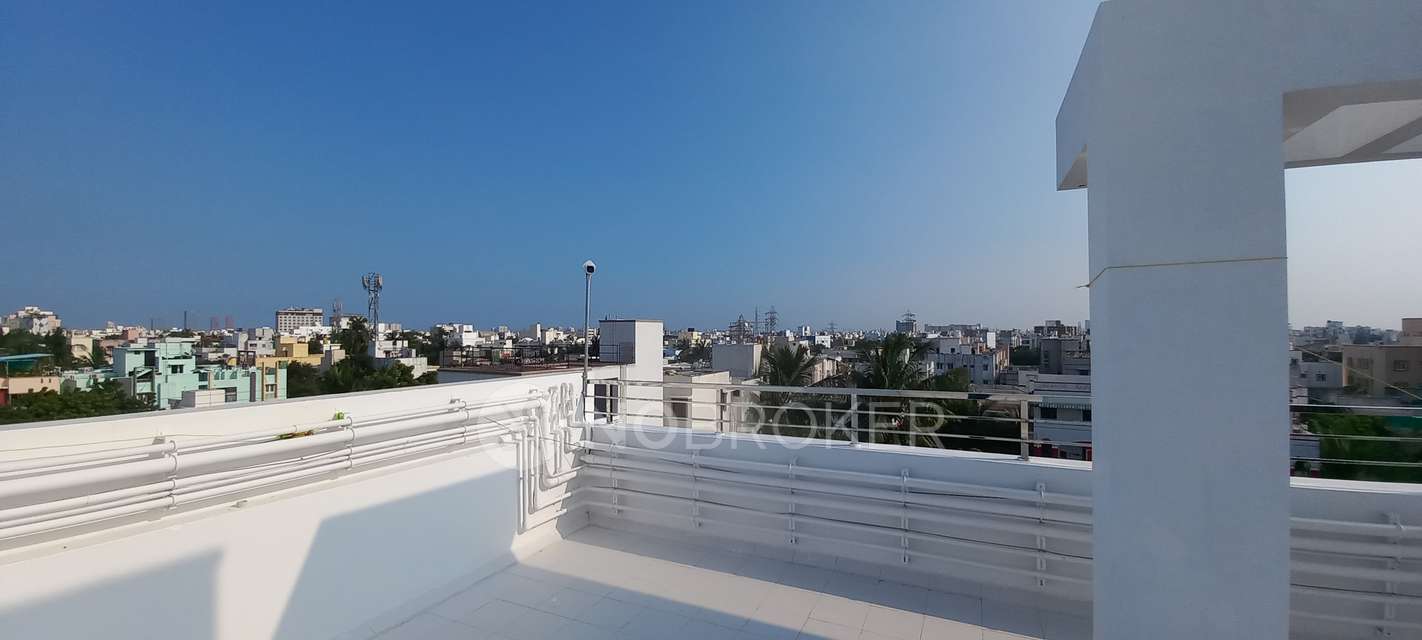 2 BHK Flat In Sahana Apartment, For Sale  In Velachery