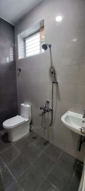 2 BHK Flat In Sahana Apartment, For Sale  In Velachery