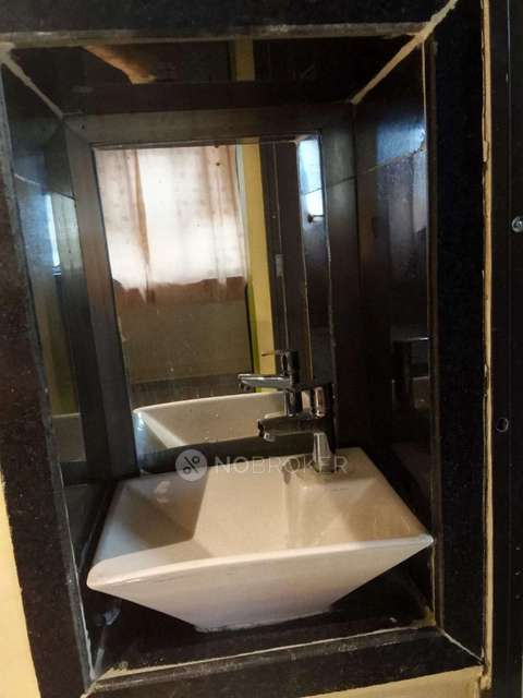 1 BHK Flat In Annabhau Sathe Society Sra For Sale  In Wadala