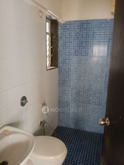 2 BHK Flat In Lords Apartments For Sale  In Lords Co-operative Housing Society