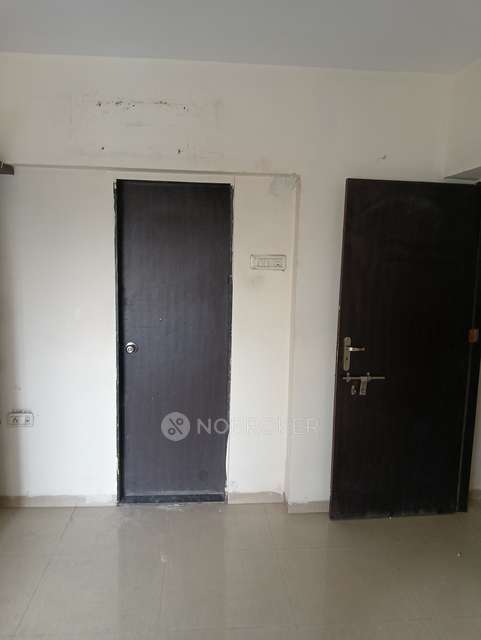 2 BHK Flat In Lords Apartments For Sale  In Lords Co-operative Housing Society
