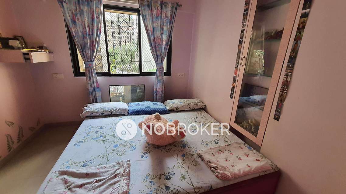 2 BHK Flat In Mantri Park For Sale  In Goregaon East