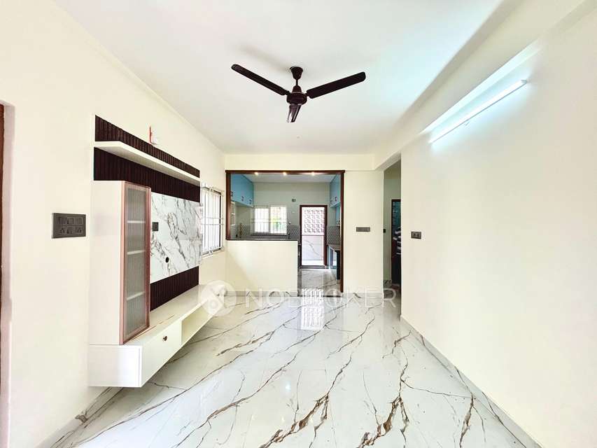 2 BHK Flat In Standalone Building  for Rent  In Hsr Layout