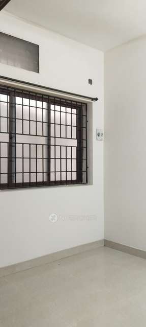 2 BHK Flat In Sai Kesava Apartments, Madipakkam For Sale  In Madipakkam