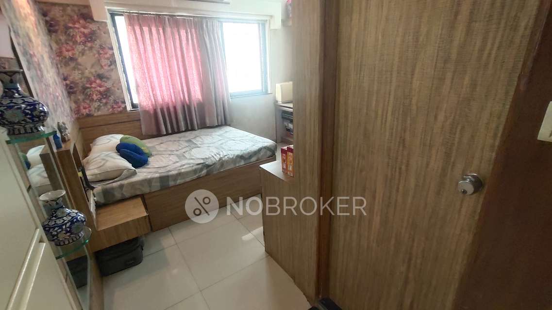 3 BHK Flat In Arihant Tower For Sale  In Parel