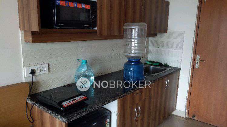 1 RK Flat In Paramount Golf Foreste For Sale  In Paramount Golfforeste