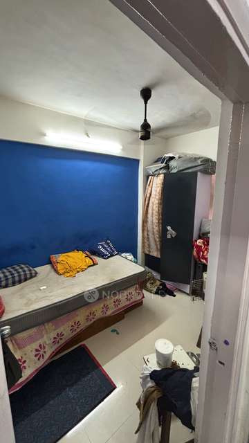 2 BHK Flat In Ramkunj Co Ho Soc For Sale  In Om Nagar