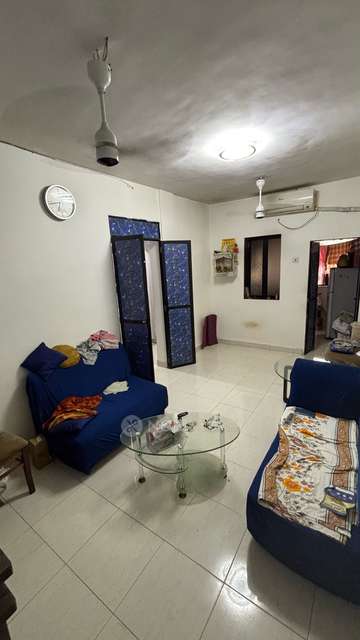 2 BHK Flat In Ramkunj Co Ho Soc For Sale  In Om Nagar