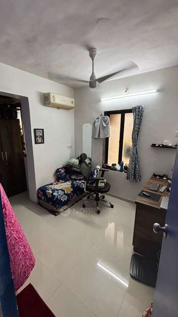 2 BHK Flat In Ramkunj Co Ho Soc For Sale  In Om Nagar
