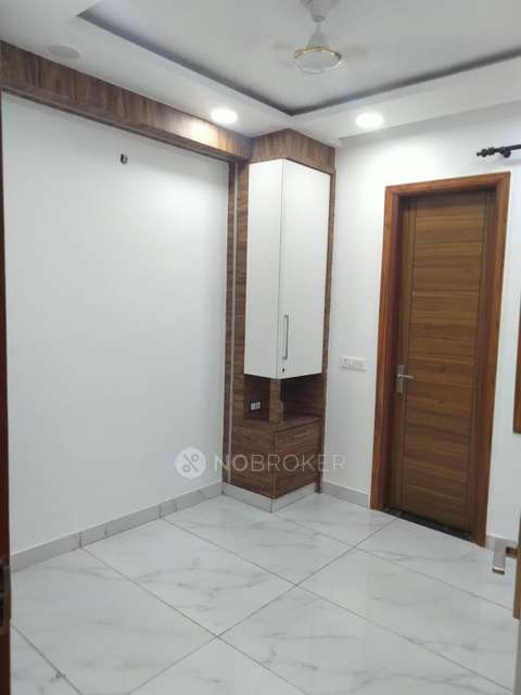 2 BHK Flat In Builder Flats, Mahavir Enclave For Sale  In Mahavir Enclave