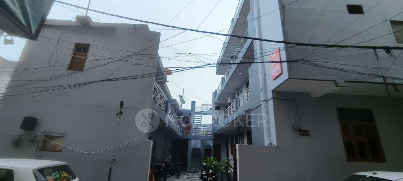 1 RK House for Rent  In Sector 7 Dwarka