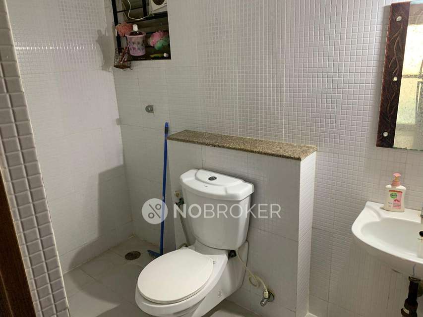 2 BHK Flat In Chourasia Manor Phase 2 For Sale  In Kadubeesanahalli