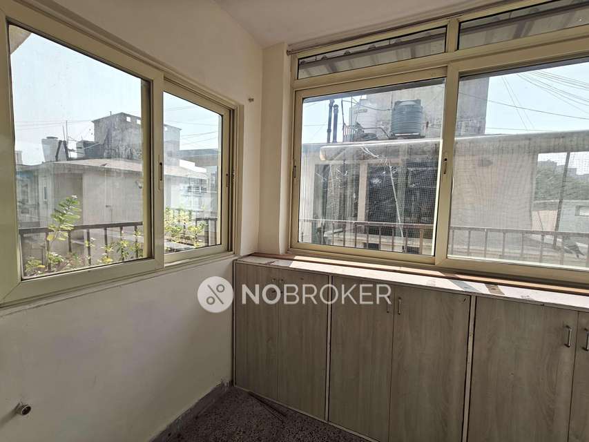 1 BHK Flat In Shree Awas Apartments,  For Sale  In Sector 18