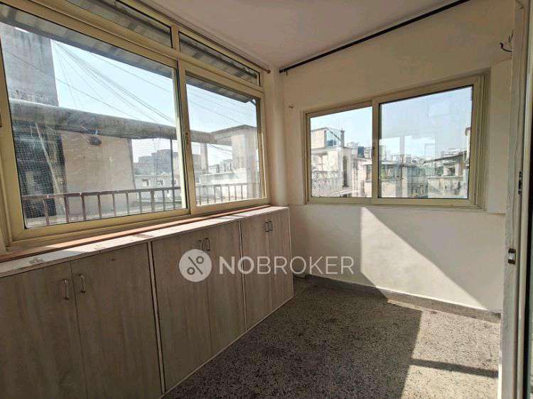 1 BHK Flat In Shree Awas Apartments,  For Sale  In Sector 18