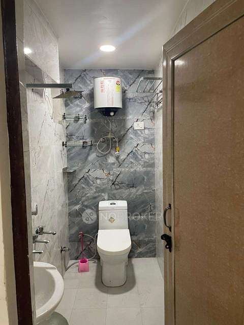 1 BHK Flat In Studio Aparment  For Sale  In Dwarka Sector 16b