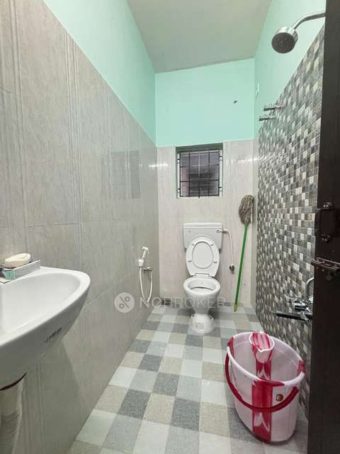 PG for Boys in Pallikaranai