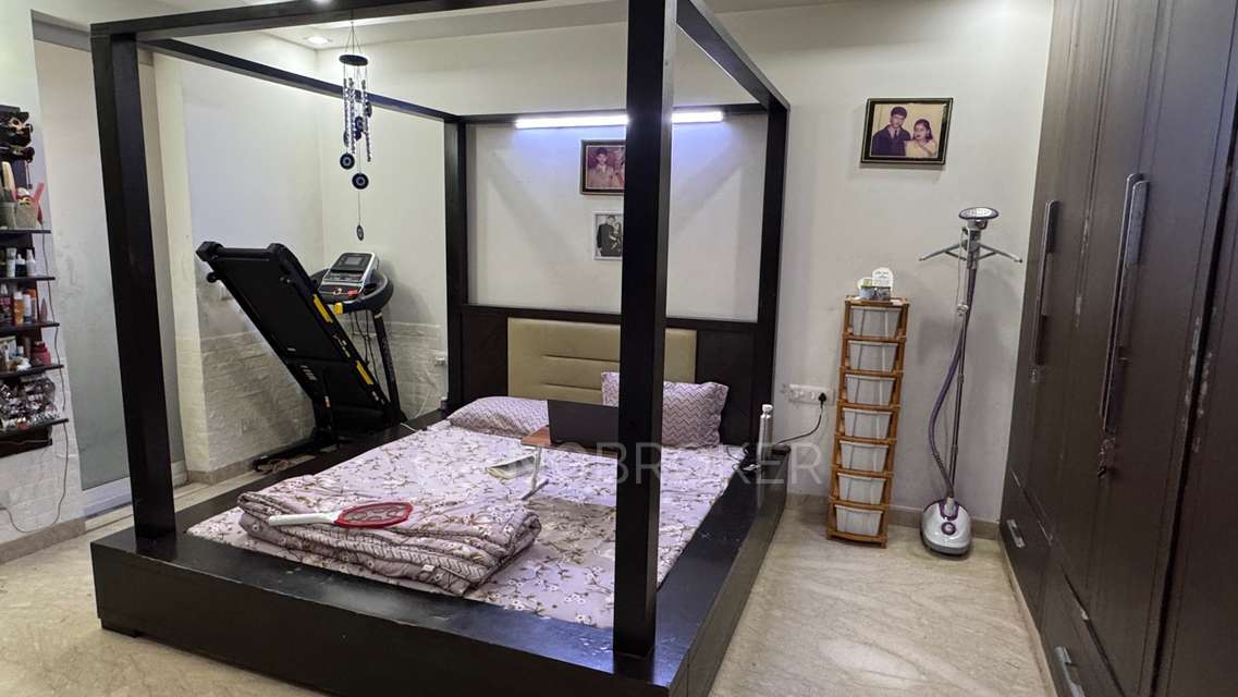 3 BHK Flat For Sale  In East Of Kailash