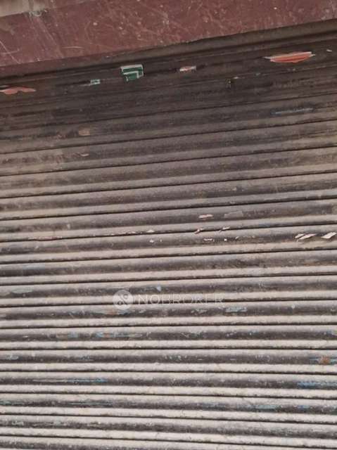 Shop in Mukundpur, Delhi for Rent 
