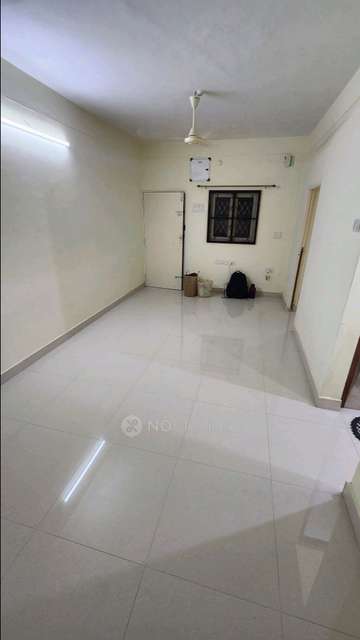 2 BHK Flat In Aakash Apartments For Sale  In Velachery