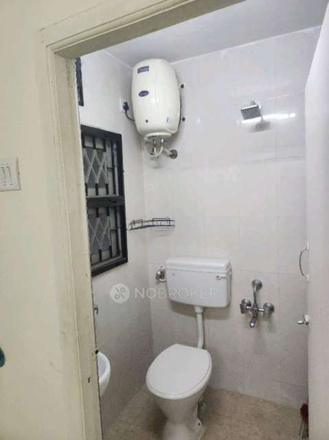 2 BHK Flat In Aakash Apartments For Sale  In Velachery