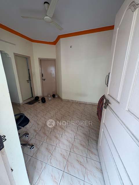 Single Room for Male In 2 BHK  In Mahadevapura