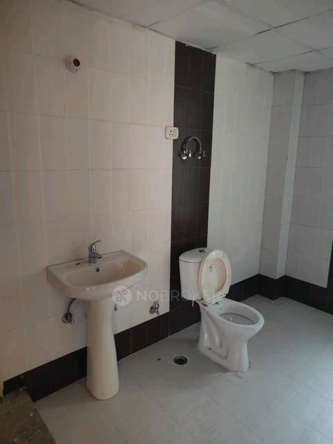 3 BHK Flat In Ajnara Gen 10 For Sale  In  Crossings Republik