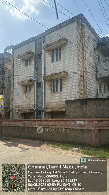 Showroom in Saligramam, Chennai for Rent 