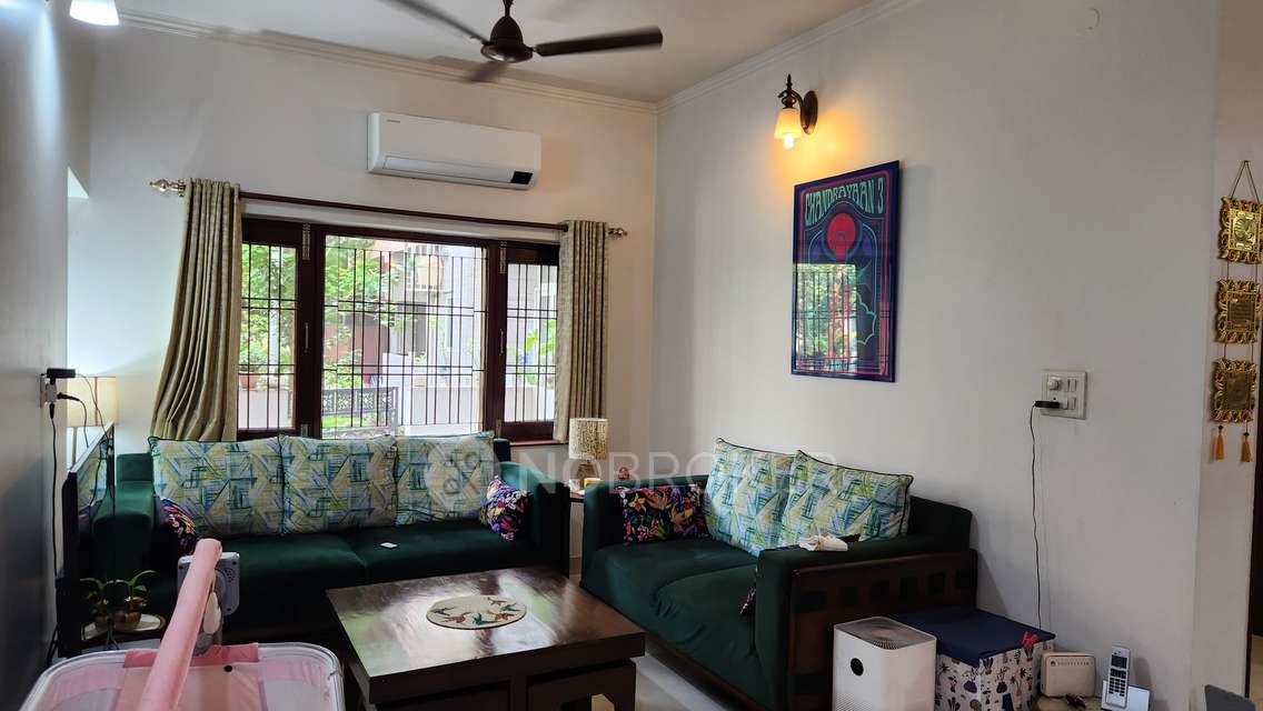 2 BHK Flat In D8 Vasant Kunj Apartment, Vasant Kunj, New Delhi For Sale  In Vasant Kunj, New Delhi