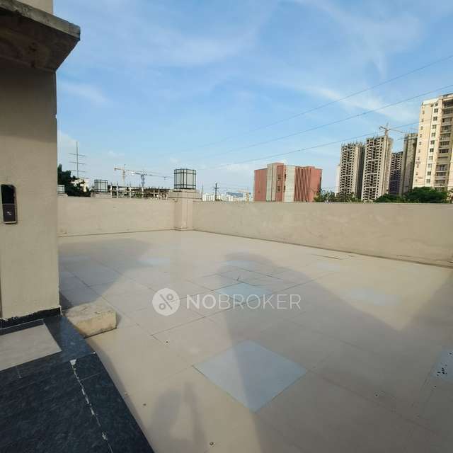 Shop in Ats Bouquet, Noida for sale 