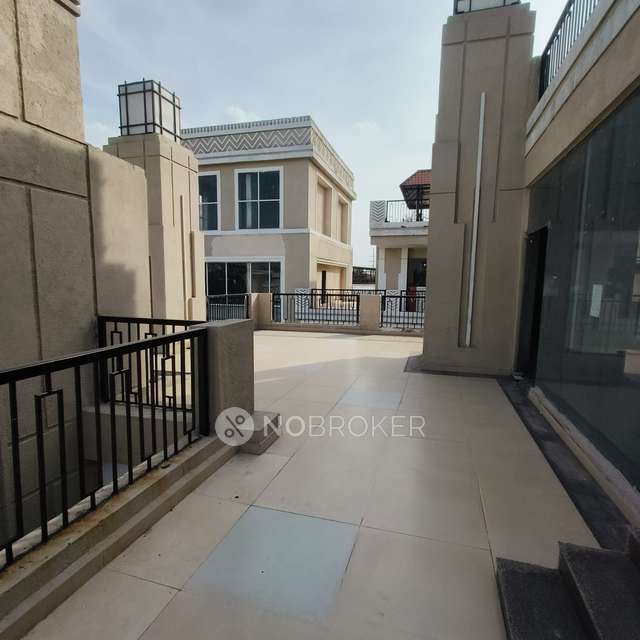 Shop in Ats Bouquet, Noida for sale 