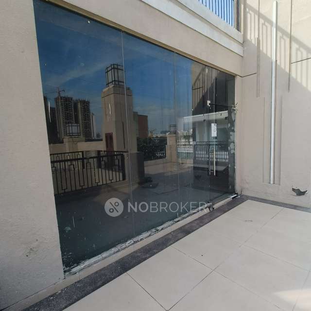 Shop in Ats Bouquet, Noida for sale 