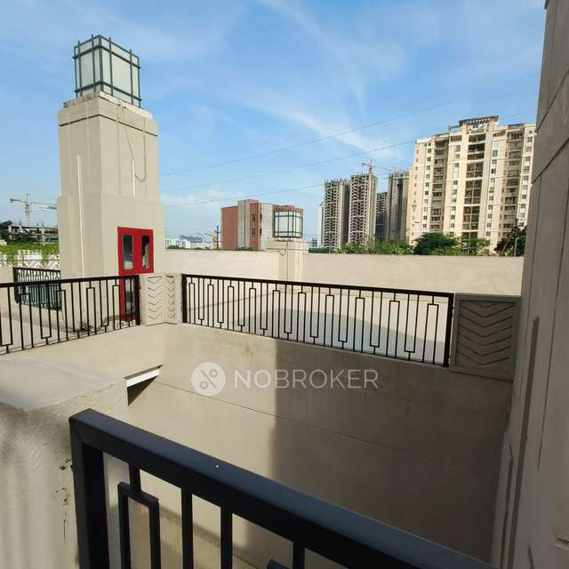 Shop in Ats Bouquet, Noida for sale 