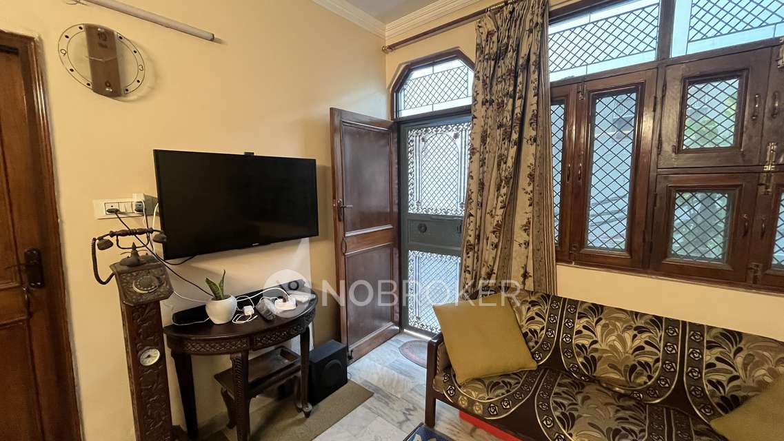 2 BHK Flat In Corner Flat For Sale  In Mahavir Nagar