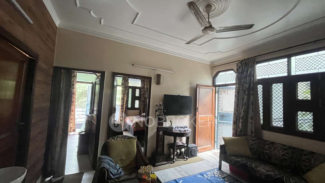 2 BHK Flat In Corner Flat For Sale  In Mahavir Nagar
