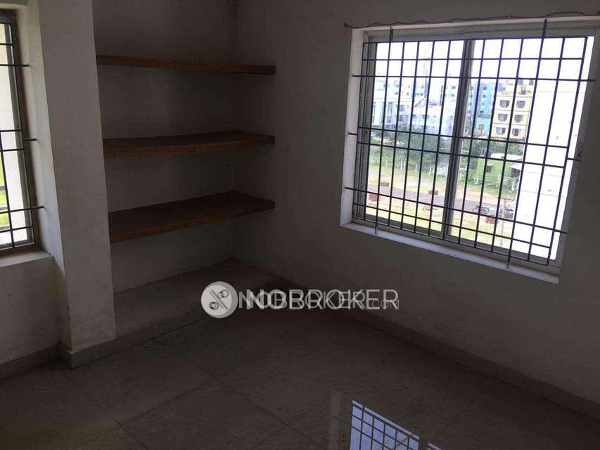 2 BHK Flat In Vgn Southern Avenue For Sale  In Potheri