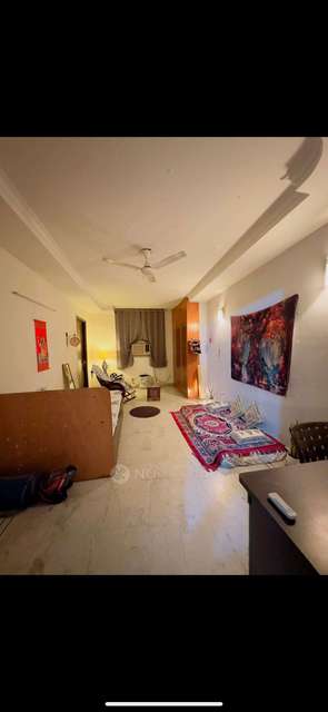 Single Room for Male In 3 BHK  In Sector 52