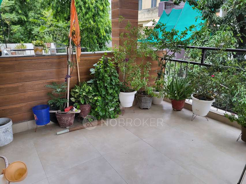 4 BHK Flat In Dda For Sale  In Jankapuri